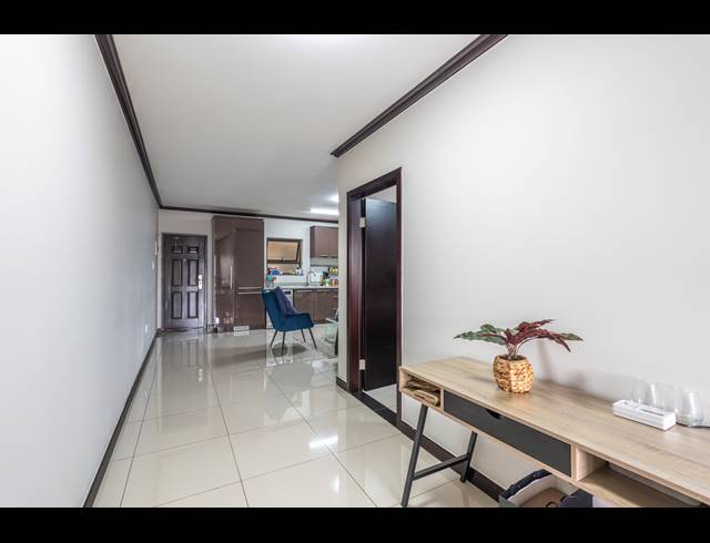 1 BEDROOM APARTMENT FOR SALE IN BROADACRES